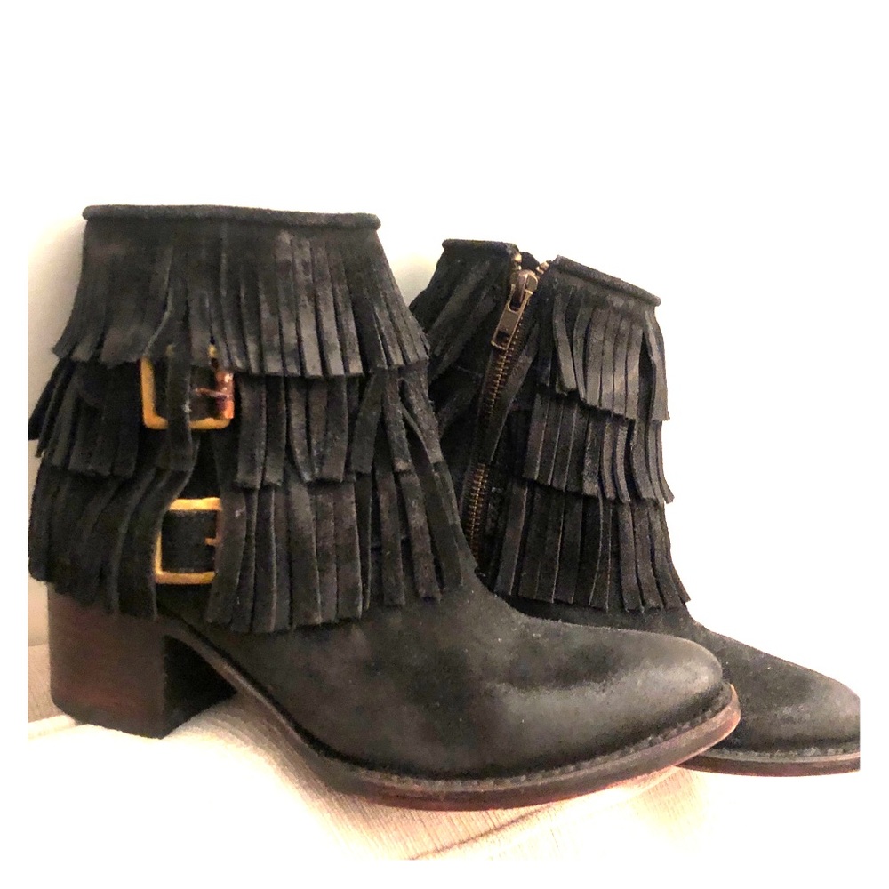 Freebird by Steven fringe booties